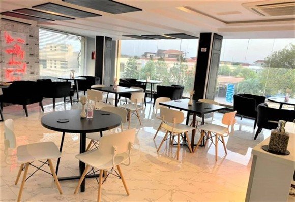 Esquire Hotels Guest Reviews: Best Stay Feedback